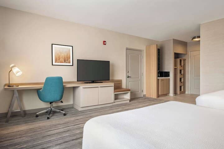 Room 14 of 43