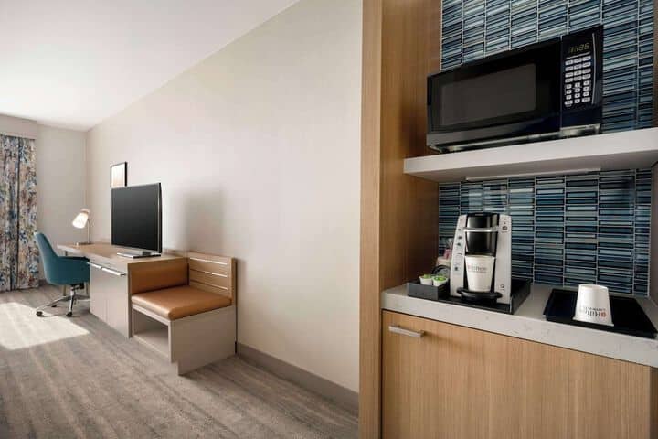 Room 9 of 43