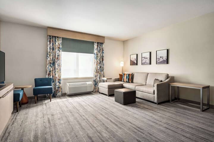 Room 18 of 43